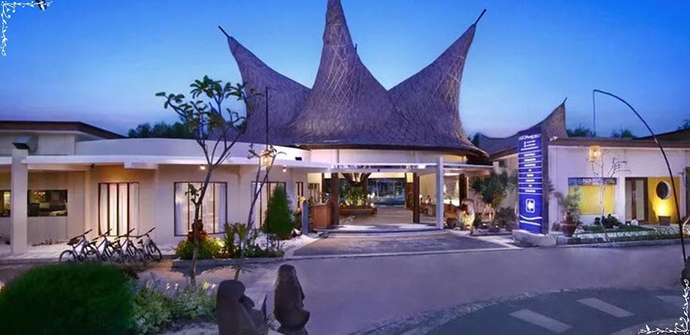Aston Sunset Beach Resort - Gili Trawangan Dış mekan fotoğraf